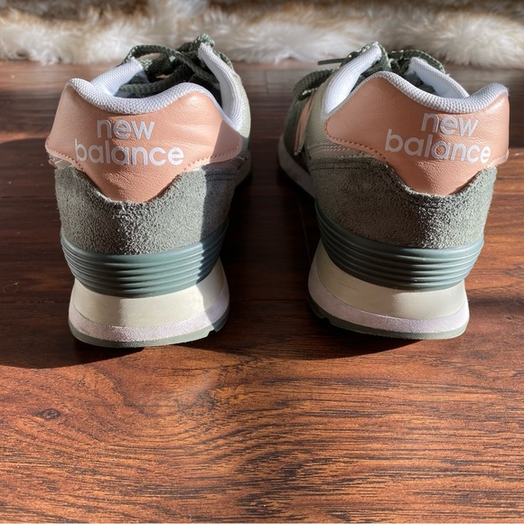 New Balance 574 - Green and Pink - Picture 5 of 6
